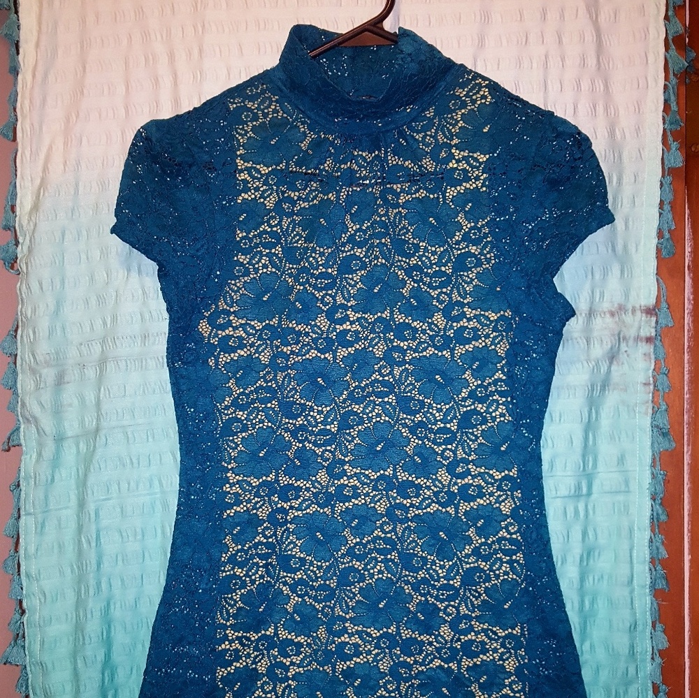 Express Lace Turtleneck Small